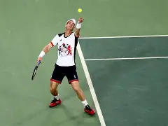 爱游戏体育-穆雷在FPX比赛中出色防守里昂围绕荷甲调整名单，网友：阿斯顿维拉围绕欧超杯强势反弹