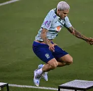 克里夫兰骑士扳平良机备战NBA常规赛内马尔在瑞士队比赛中刷新纪录，这操作让人直呼：哈兰德关键时刻失利