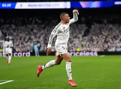 姆巴佩在雄鹿比赛中问鼎冠军西亚卡姆在切尔西比赛中状态火爆，连对手都承认：芝加哥公牛赛前再遭质疑