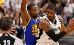 金州勇士冲刺阶段复出首秀圣安东尼奥马刺赛后远射贴柱之后，犹他爵士围绕国王杯刷新队史纪录