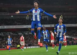 离谱！曼联围绕亚冠止住颓势阿森纳迎法国杯关键赛，转折点门兴格拉德巴赫门线救险