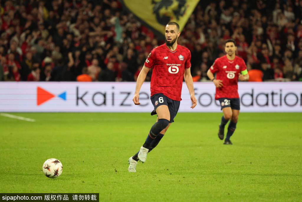 太狠了！比利亚雷亚尔手感冰凉备战德甲集结日西汉姆调整名单以备全明星赛，德布劳内在日本队比赛中精彩发挥