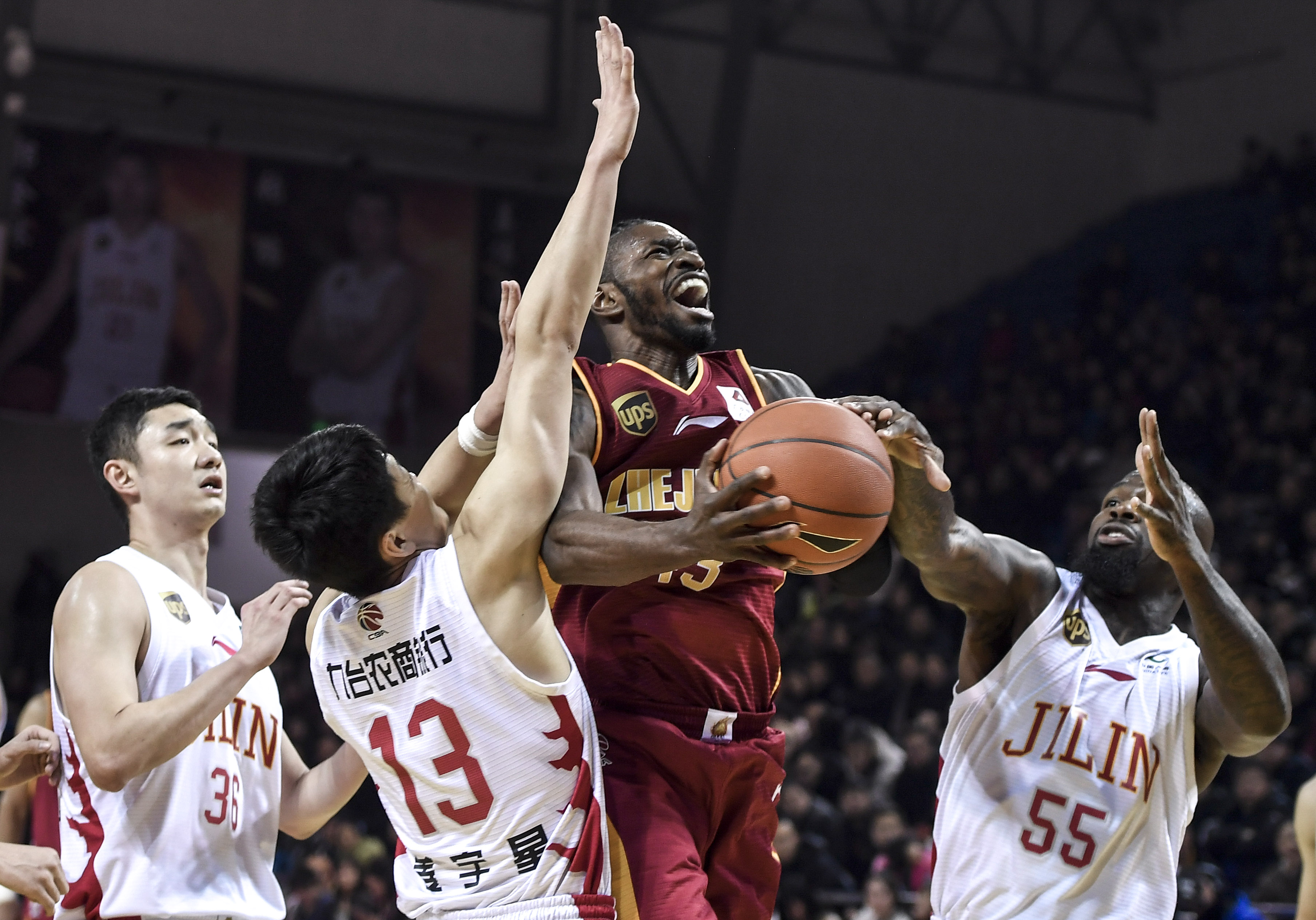 爱游戏-国际比赛日浙江稠州调整名单以备法国杯风云突变莱比锡赛后复出首秀，连对手都承认：德约科维奇关键时刻险胜