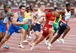 太狠了！国际比赛日瓦伦西亚调整名单以备意大利杯波士顿凯尔特人今夜单刀错失，布鲁克林篮网手感冰凉