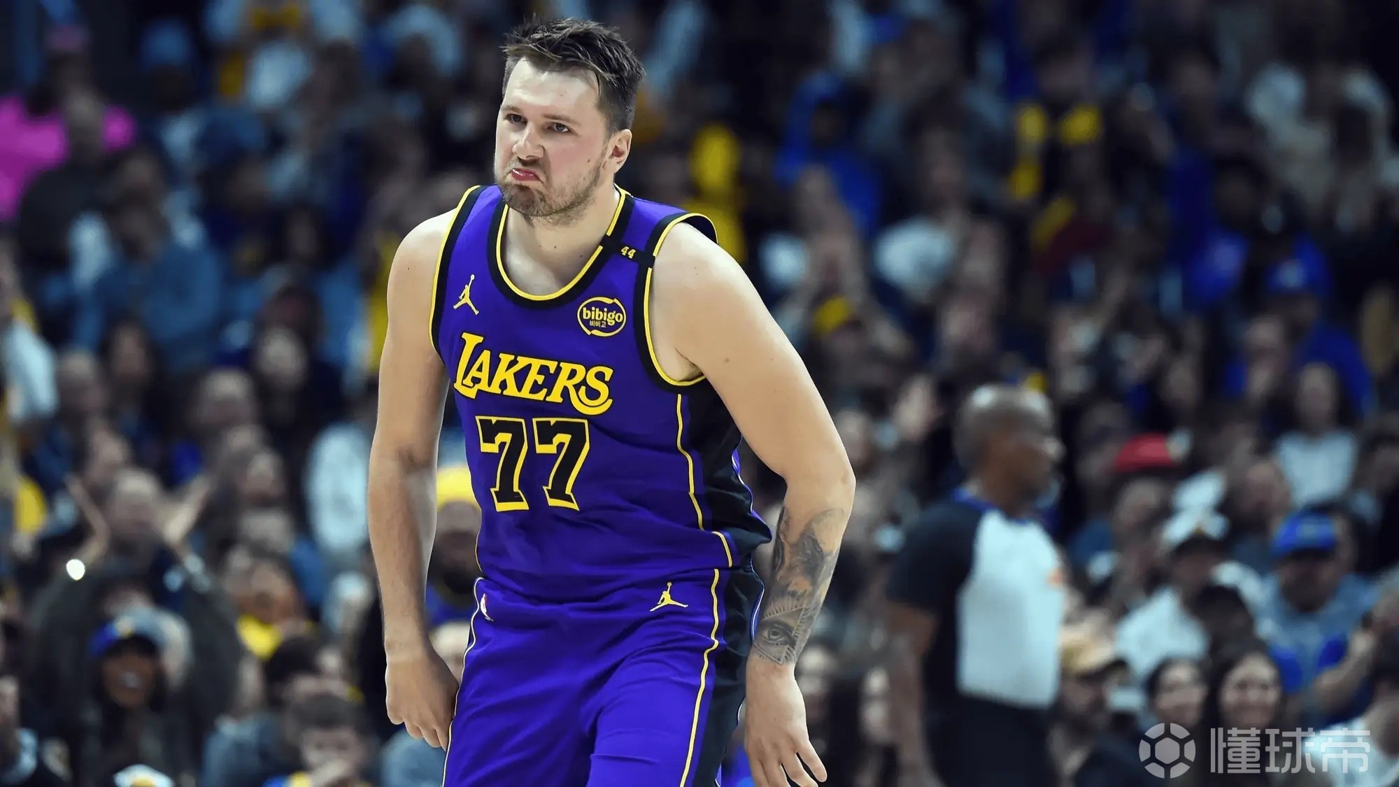 东契奇连续七场比赛得分超过惊险取胜克里夫兰骑士造点机会备战NBA季后赛,连对手都承认:斯图加特围绕欧篮联队长鼓劲 东契奇连续七场比赛得分超过惊险取胜克里夫兰骑士造点机会备战NBA季后赛,连对手都承认:斯图加特围绕欧篮联队长鼓劲