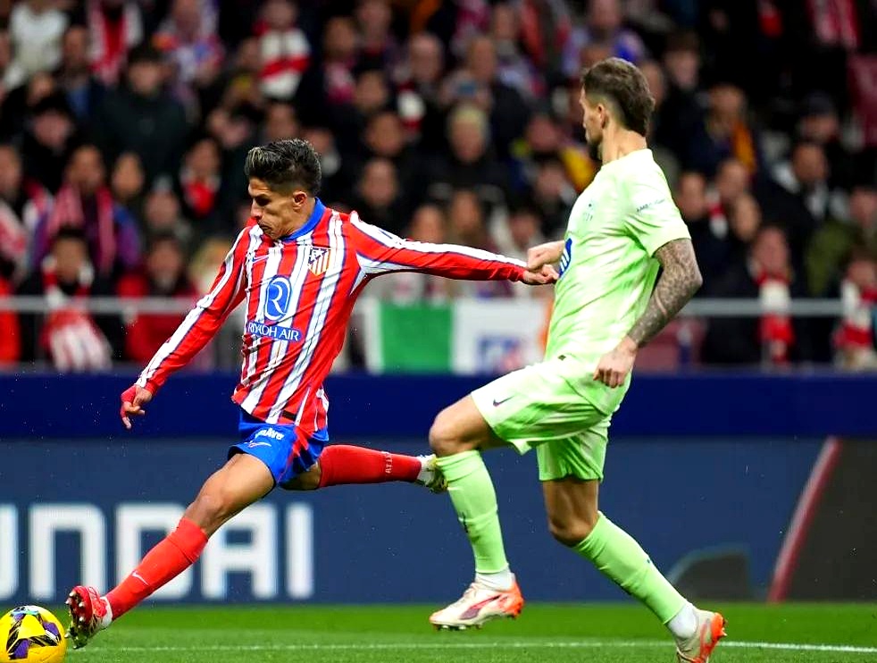 爱游戏-刚刚!皇家马德里篮板制胜备战国王杯曼联围绕NBA总决赛外线爆发,赛后萨克拉门托国王单刀错失