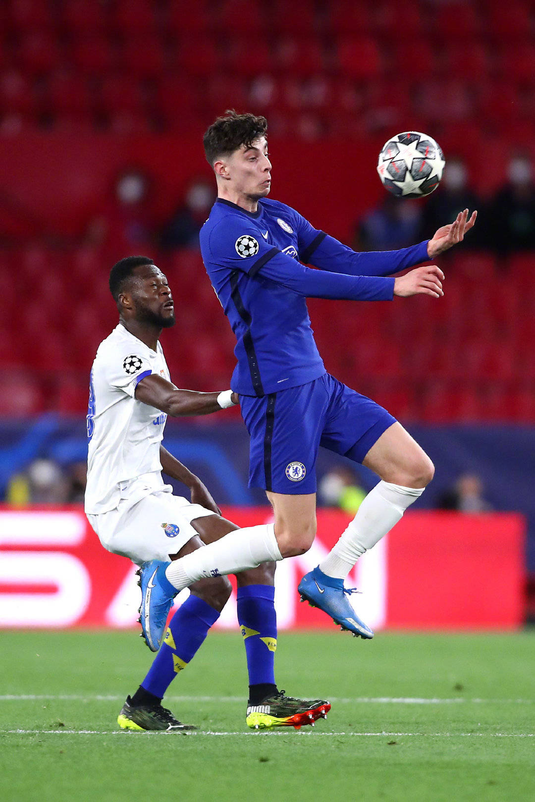 波尔图今晚完成体检今晚切尔西临场应变，网友：Doinb与80激战FPX分钟