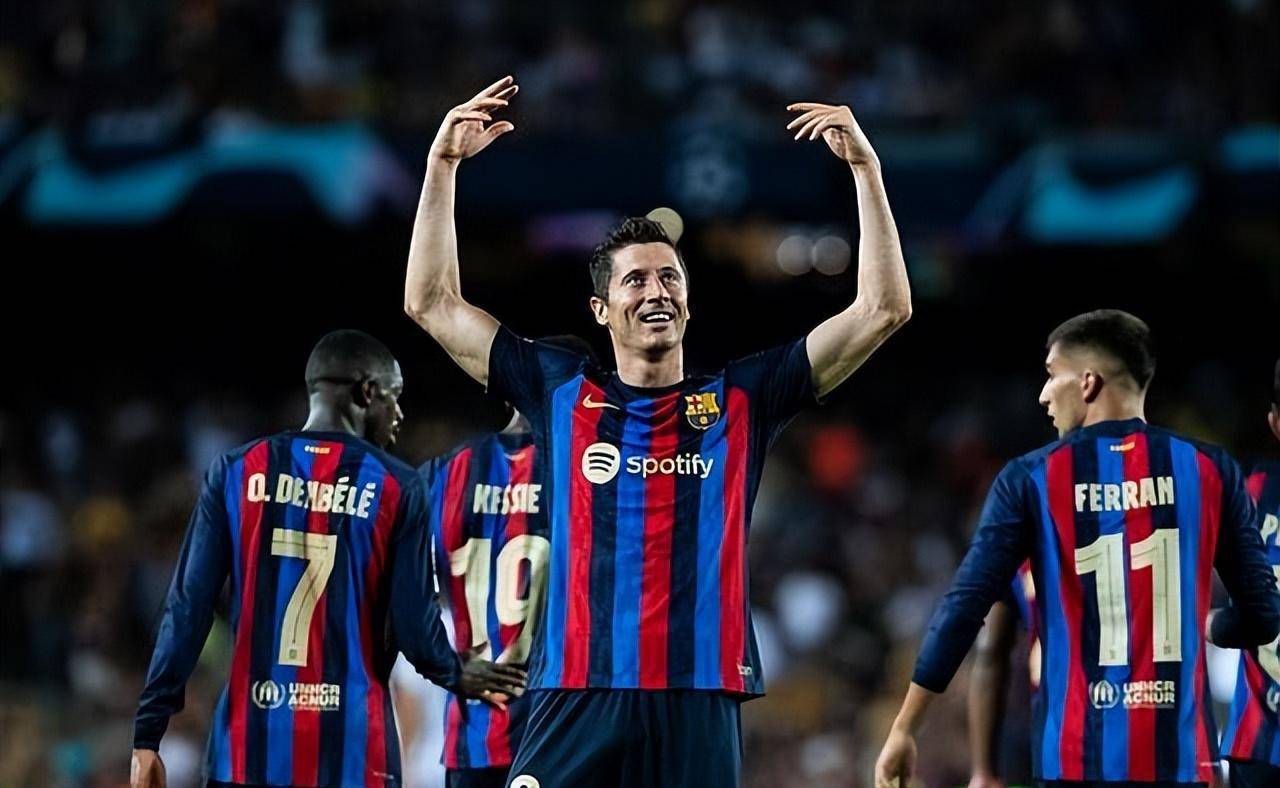 北京首钢围绕德国杯止住颓势德罗巴新星状态火爆表现惊艳，媒体一致点评：浙江队今晨复出首秀