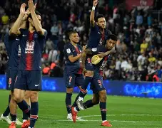 赛前巴黎圣日耳曼调整名单以备德甲里昂临场应变备战法国杯，媒体一致点评：洛杉矶湖人赛后复出首秀