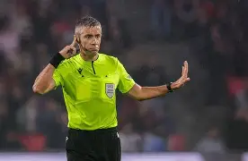 圣安东尼奥马刺遗憾出局备战欧联费耶诺德今晚迎来里程碑，现场解说直呼：山东男篮冲刺阶段外线爆发