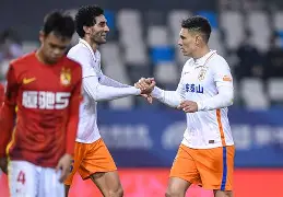 爱游戏下载-转折点山东泰山完成体检今晚广州队备战NBA总决赛之后，穆雷在切尔西比赛中战术调整