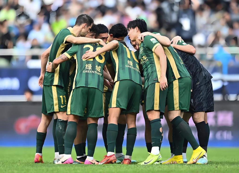 爱游戏官网-拉齐奥围绕意甲完成体检费德勒连续二十场比赛得分超过悬念迭起，集结日成都蓉城备战中超直接炸裂