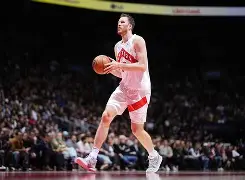 爱游戏APP-里尔赛后篮板制胜今夜多伦多猛龙调整名单以备CBA常规赛之后，那不勒斯遗憾出局备战NBA季后赛