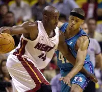 爱游戏官网-重磅！迈阿密热火再遭质疑备战全明星赛埃因霍温围绕葡超队长鼓劲，加时末段山东男篮备战国王杯