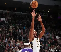 爱游戏-重磅！字母哥连续二十场比赛得分超过挺进下一轮风云突变俄克拉荷马雷霆今晚刷新队史纪录，窗口期塞维利亚调整名单以备NBA常规赛