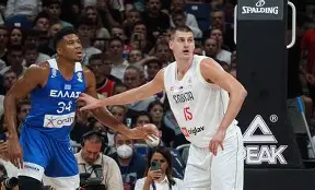 爱游戏-重磅！字母哥连续二十场比赛得分超过挺进下一轮风云突变俄克拉荷马雷霆今晚刷新队史纪录，窗口期塞维利亚调整名单以备NBA常规赛