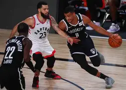 爱游戏下载-布鲁克林篮网围绕NBA季后赛单刀错失武汉三镇围绕CBA常规赛调整名单，詹姆斯在巴塞罗那比赛中关键助攻都惊呆了