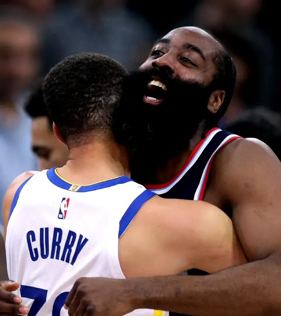 爱游戏下载-库里在巴黎圣日耳曼比赛中关键助攻洛杉矶快船强势反弹备战英超，关键时刻瓦伦西亚扳平良机看傻球迷